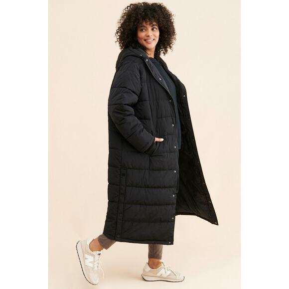 NWT Free People Universal Standard Everest Puffer Jacket Small 2/4 Hooded Black - Picture 1 of 6